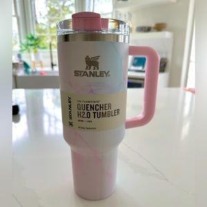 Stanley 40 oz pink marble